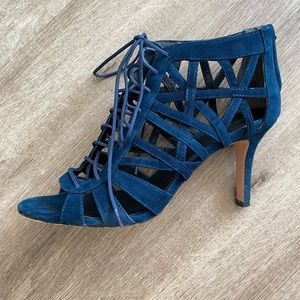 Pour la Victoire cage sandals